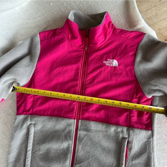 The North Face Denali Fuchsia and Grey Fleece Jacket - Picture 6 of 7